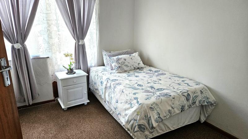 To Let 3 Bedroom Property for Rent in Bellville Western Cape